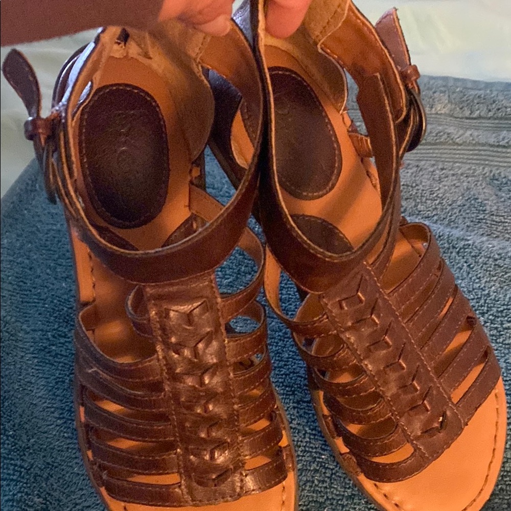 b.o.c. Brown Strappy Gladiator Sandals 6.5 - Picture 8 of 9